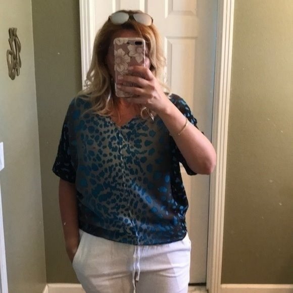 ROBBI & NIKKI ANIMAL PRINT TOP sz S - Picture 6 of 8